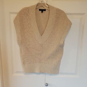 Banana Republic Beige V-Neck Sweater